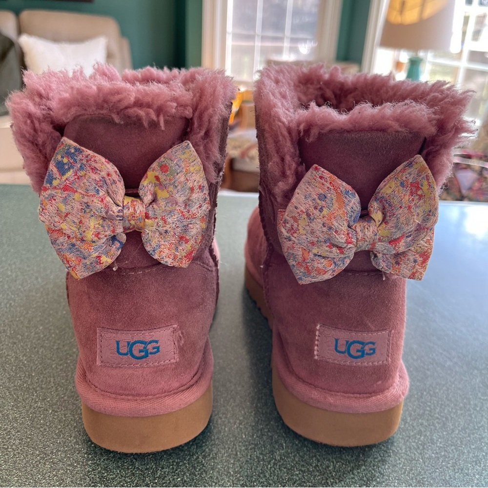 Ugg Mini Bailey Splatter Bow Boot Sz 6